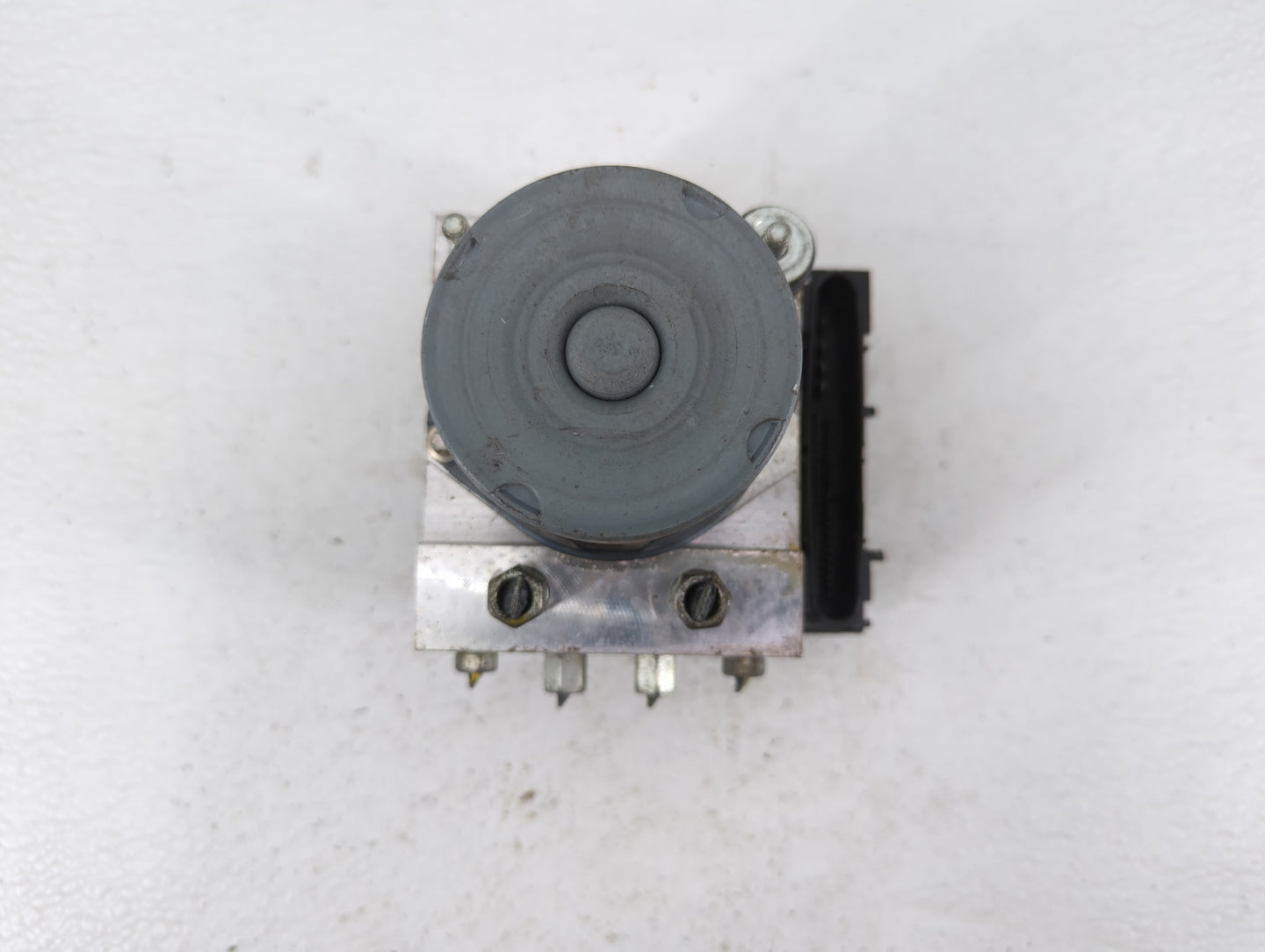 2011-2013 Infiniti G37 ABS Pump Control Module Replacement P/N:47660 1NM0C Fits Fits 2011 2012 2013 2015 OEM Used Auto Parts