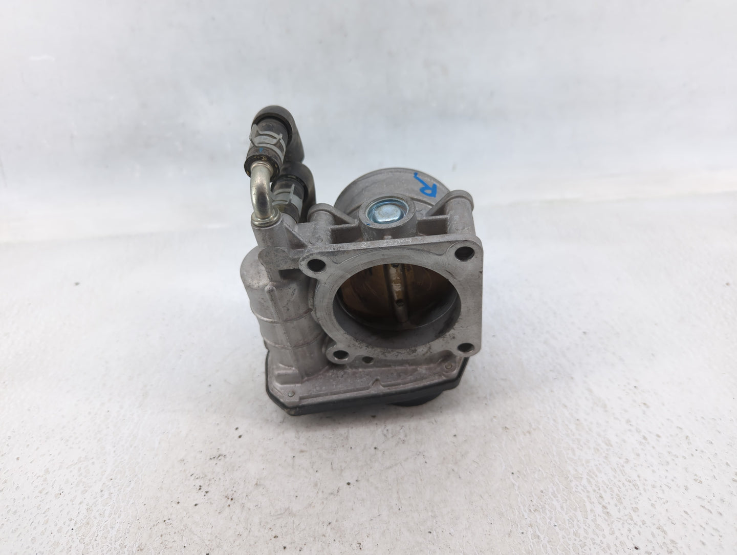 2008-2013 Infiniti G37 Throttle Body P/N:3304H RME60-21 Fits OEM Used Auto Parts - Oemusedautoparts1.com