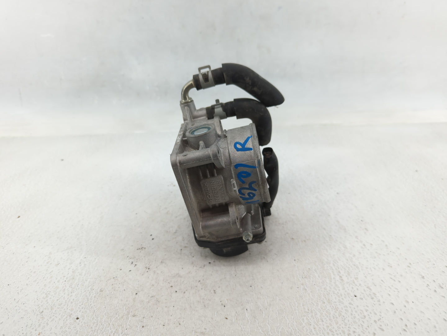 2008-2013 Infiniti G37 Throttle Body P/N:3304H RME60-21 Fits OEM Used Auto Parts - Oemusedautoparts1.com