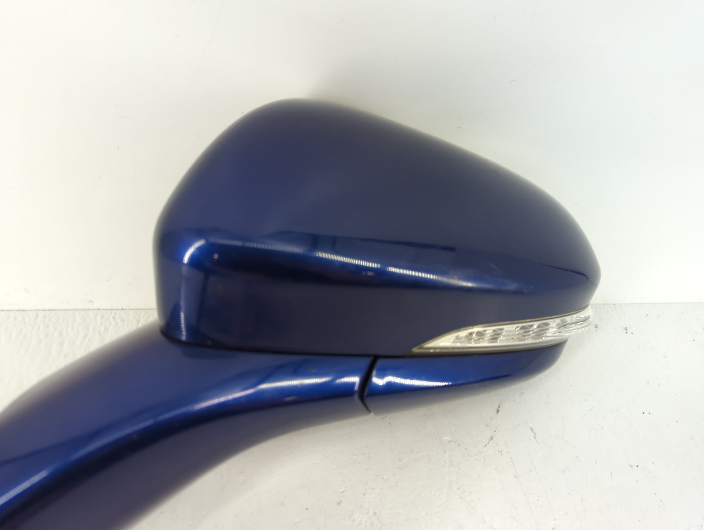 2009-2013 Infiniti G37 Driver Side View Mirror - Left Door Mirror OEM Used - Oemusedautoparts1.com