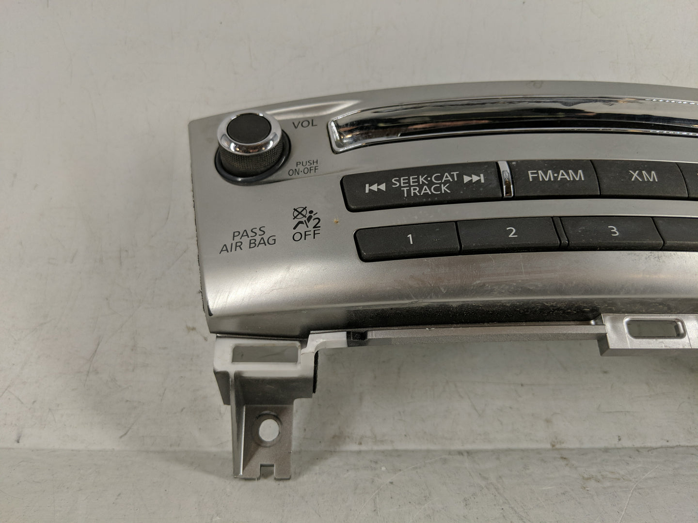 2013-2013 Infiniti Jx35 Radio Control Panel - Oemusedautoparts1.com