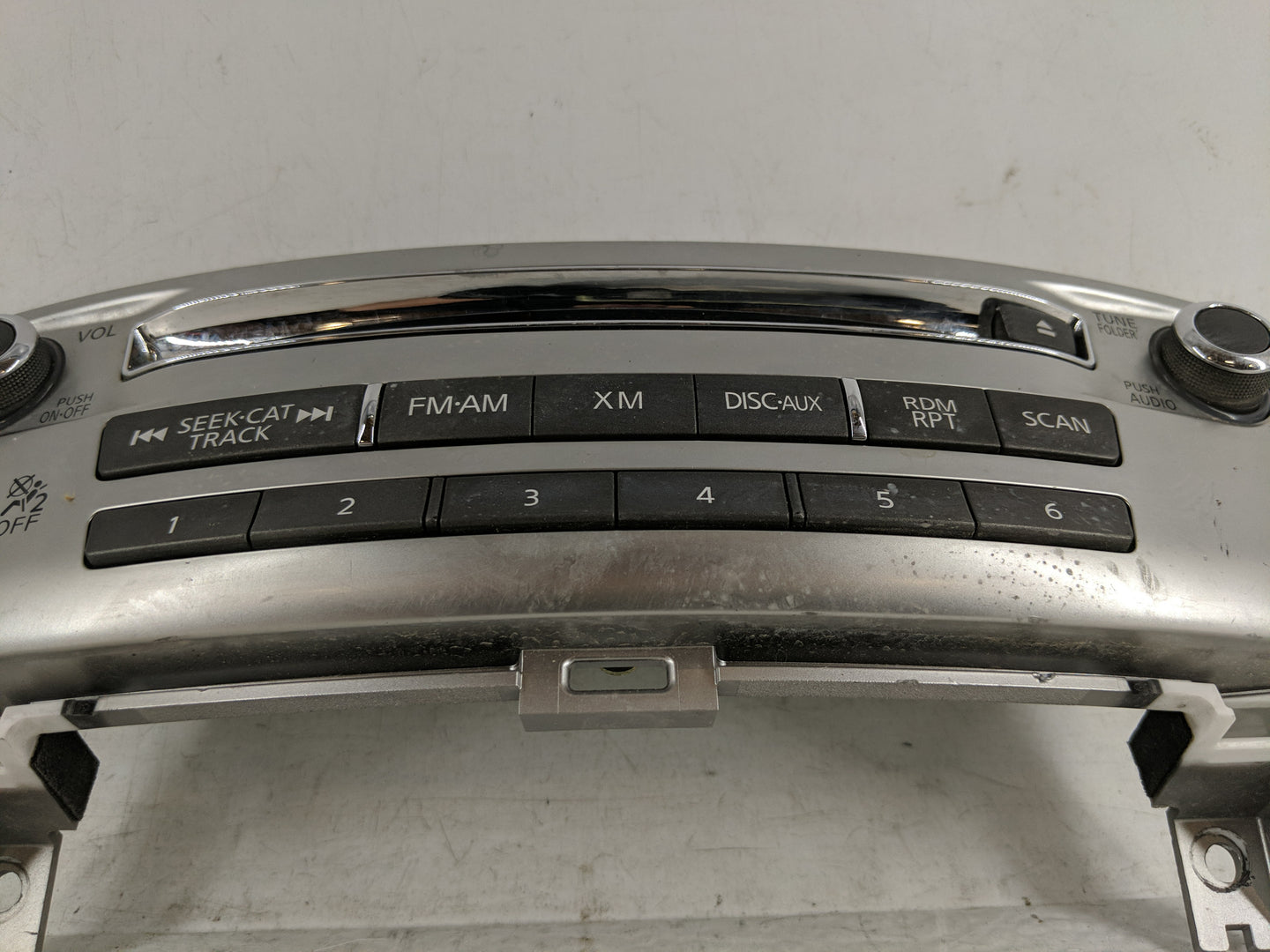 2013-2013 Infiniti Jx35 Radio Control Panel - Oemusedautoparts1.com