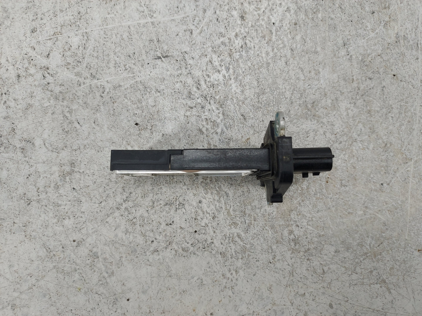 2013-2013 Infiniti Jx35 Mass Air Flow Meter Maf - Oemusedautoparts1.com