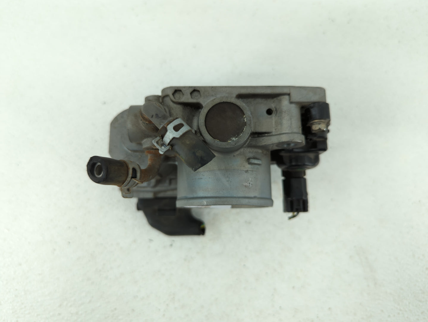 2013 Infiniti Jx35 Throttle Body P/N:GMA4A RME70-11 Fits Fits 2007 2008 2009 2010 2011 2012 2014 OEM Used Auto Parts - Oemus