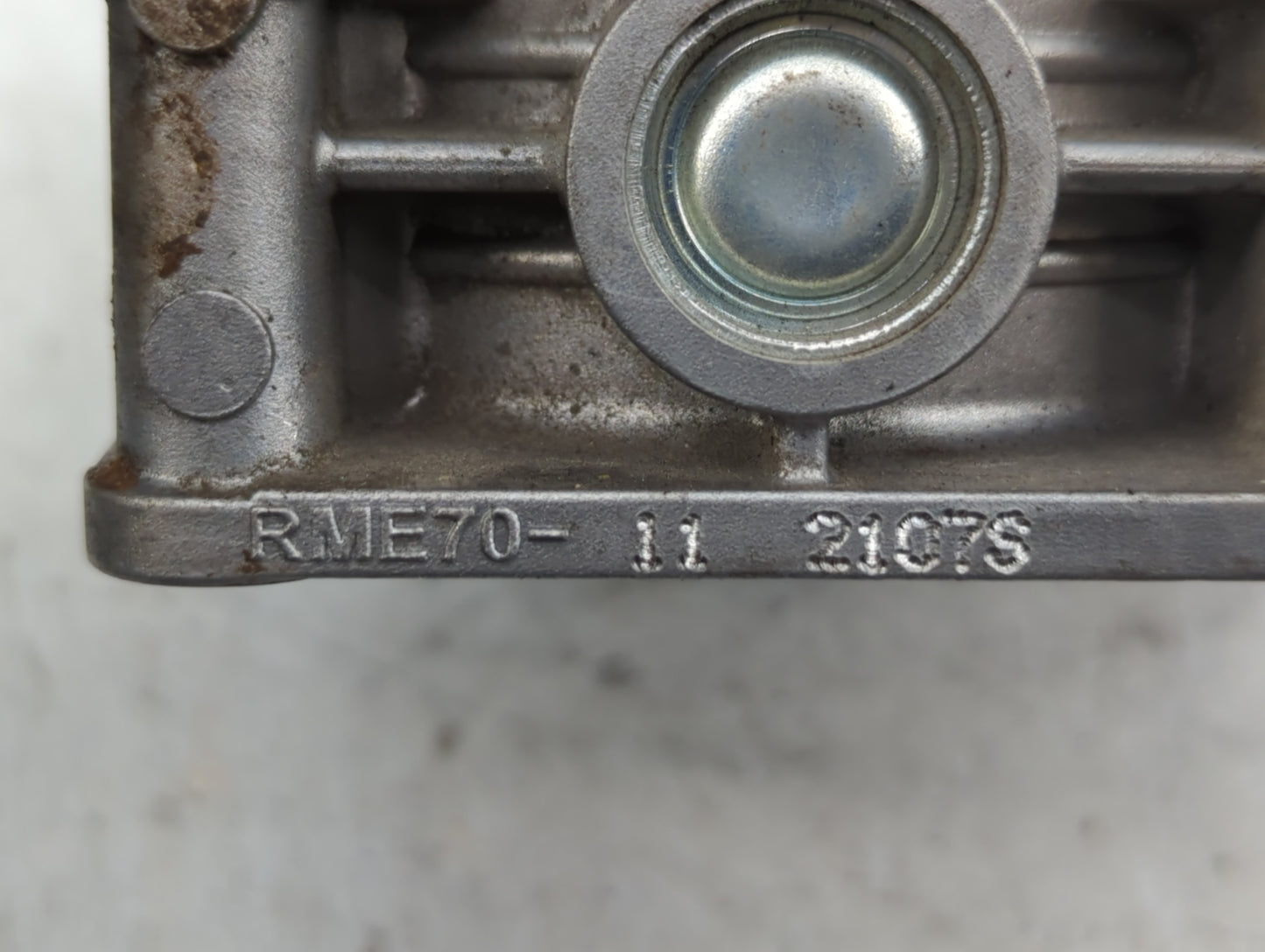 2013 Infiniti Jx35 Throttle Body P/N:RME70-11 Fits Fits 2007 2008 2009 2010 2011 2012 2014 OEM Used Auto Parts - Oemusedauto