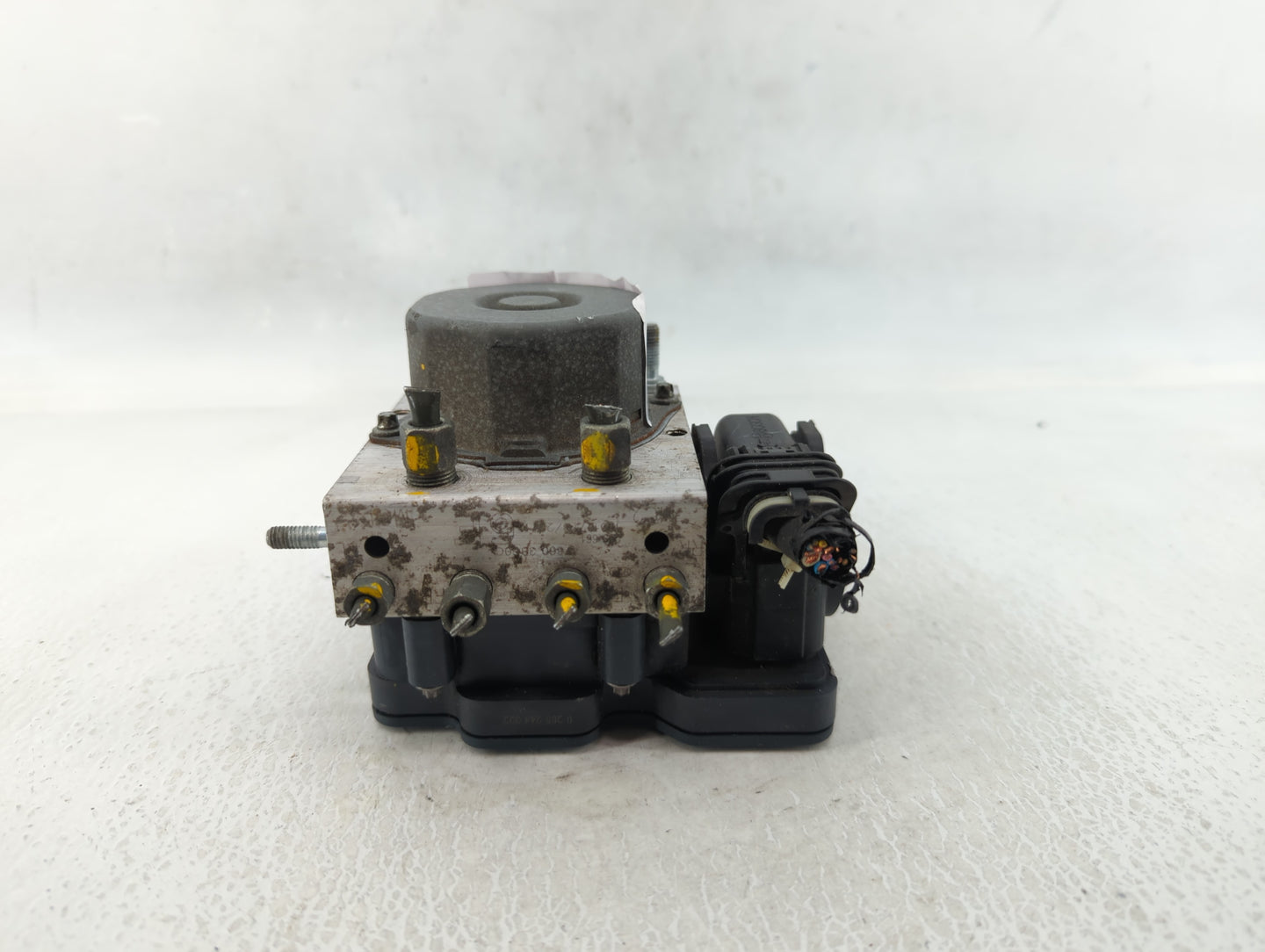 2013 Infiniti Jx35 ABS Pump Control Module Replacement P/N:47660-38C0C Fits OEM Used Auto Parts - Oemusedautoparts1.com