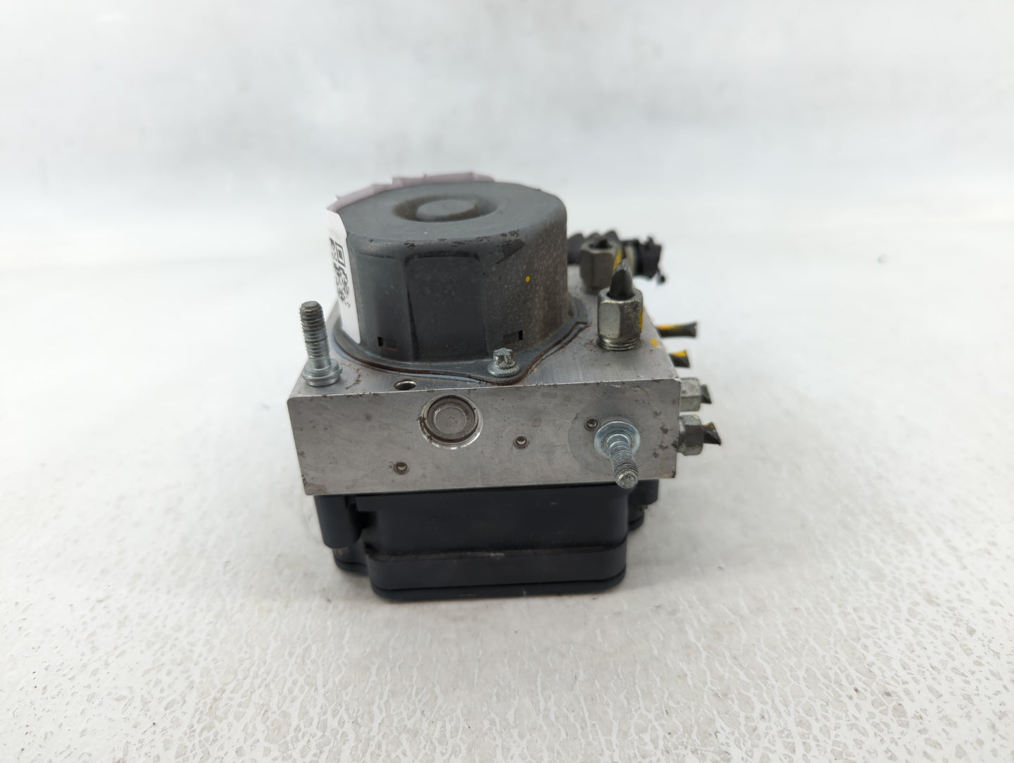 2013 Infiniti Jx35 ABS Pump Control Module Replacement P/N:47660-38C0C Fits OEM Used Auto Parts - Oemusedautoparts1.com