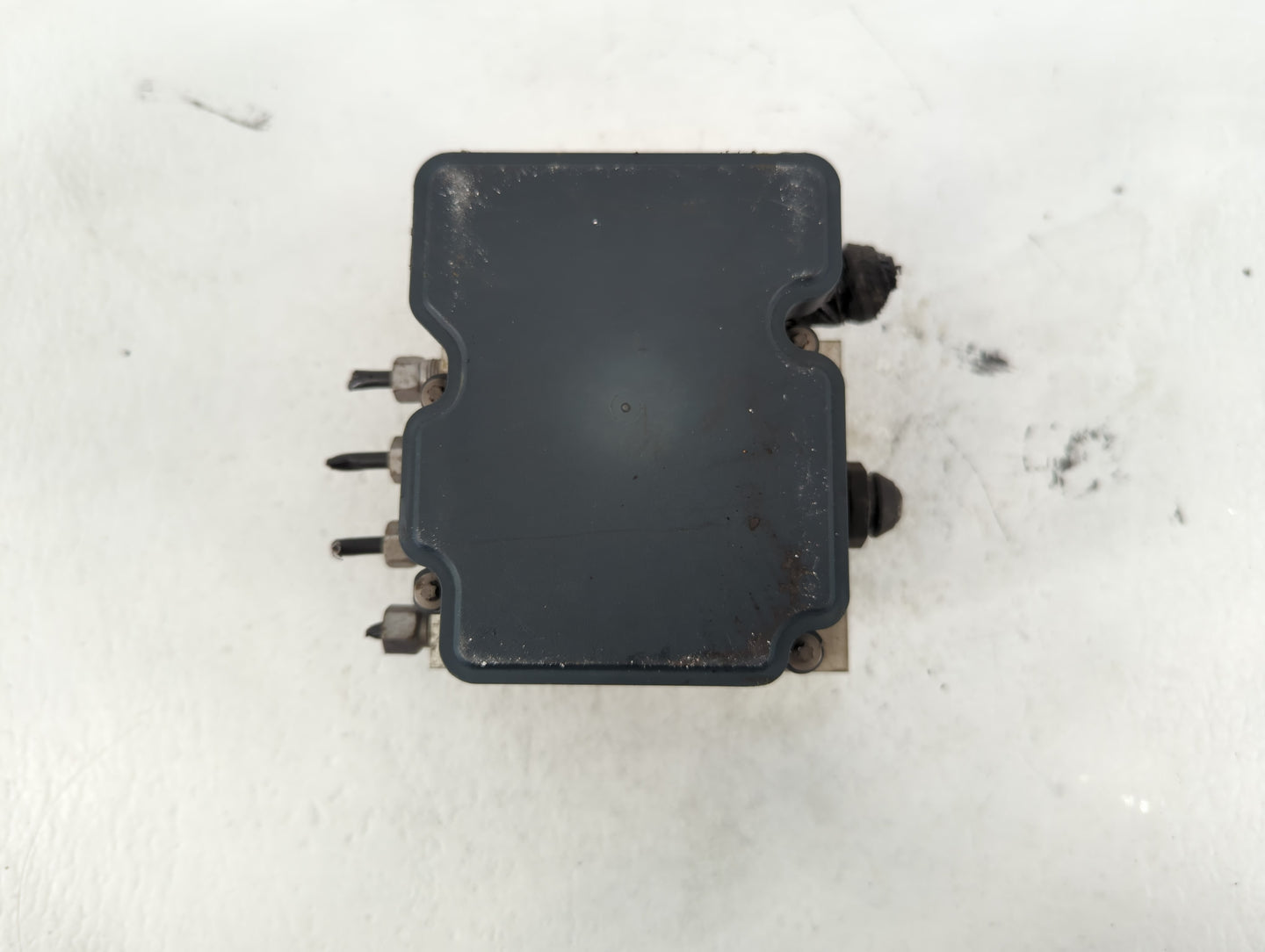2013 Infiniti Jx35 ABS Pump Control Module Replacement P/N:P68183803AA Fits Fits 2014 OEM Used Auto Parts - Oemusedautoparts