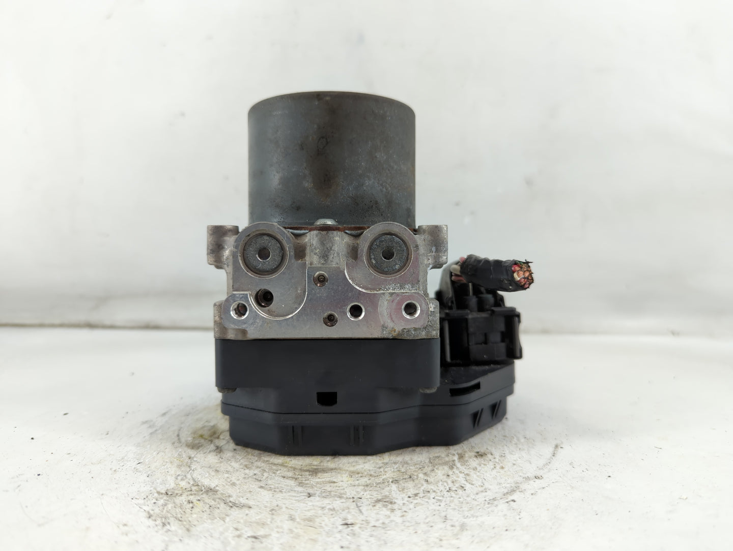 2013 Infiniti Jx35 ABS Pump Control Module Replacement P/N:47660 3JA0B Fits Fits 2014 OEM Used Auto Parts - Oemusedautoparts