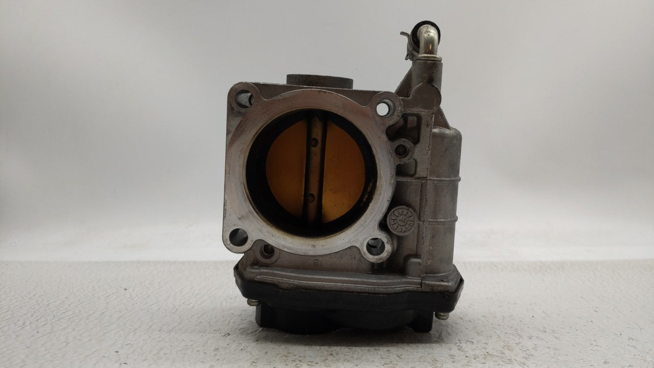 2011-2013 Infiniti M37 Throttle Body P/N:RME60-12 526-02 Fits OEM Used Auto Parts - Oemusedautoparts1.com
