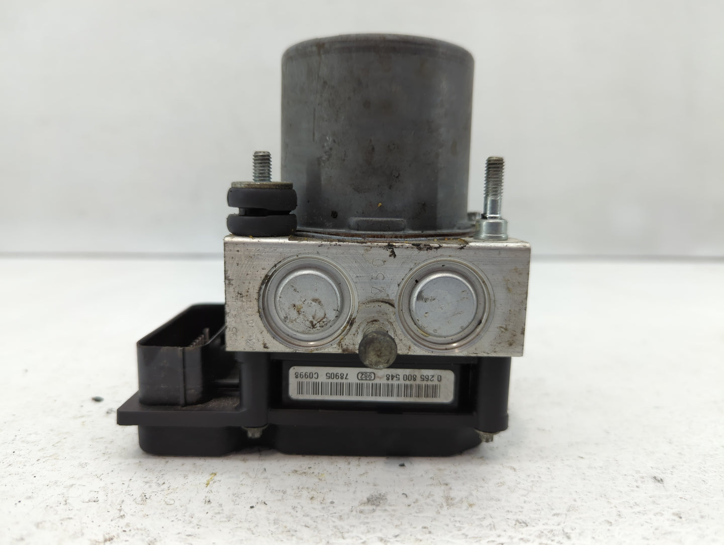 2013 Infiniti M37 ABS Pump Control Module Replacement Fits OEM Used Auto Parts - Oemusedautoparts1.com