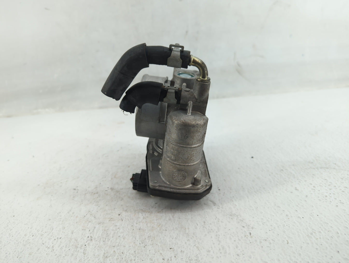 2011-2013 Infiniti M37 Throttle Body Fits Fits 2007 2008 2009 2010 2011 2012 2013 2014 2015 2016 2017 2018 2019 2020 OEM Use