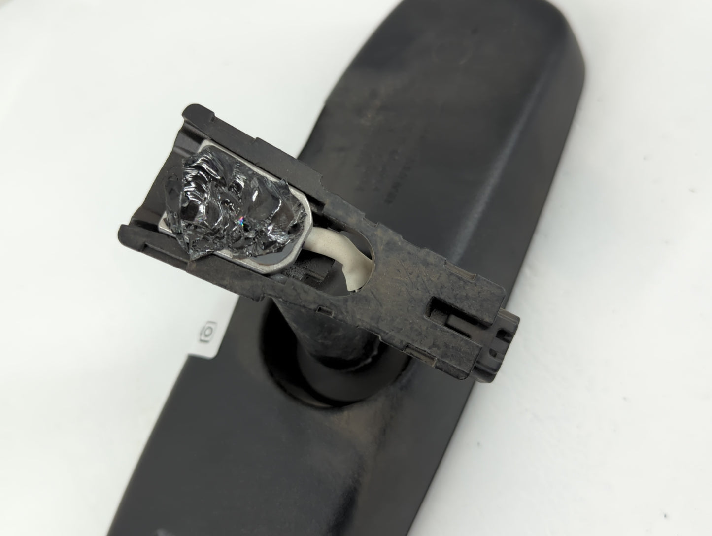 2011-2013 Infiniti M37 Interior Rear View Mirror Replacement OEM P/N:E11026006 Fits OEM Used Auto Parts - Oemusedautoparts1.