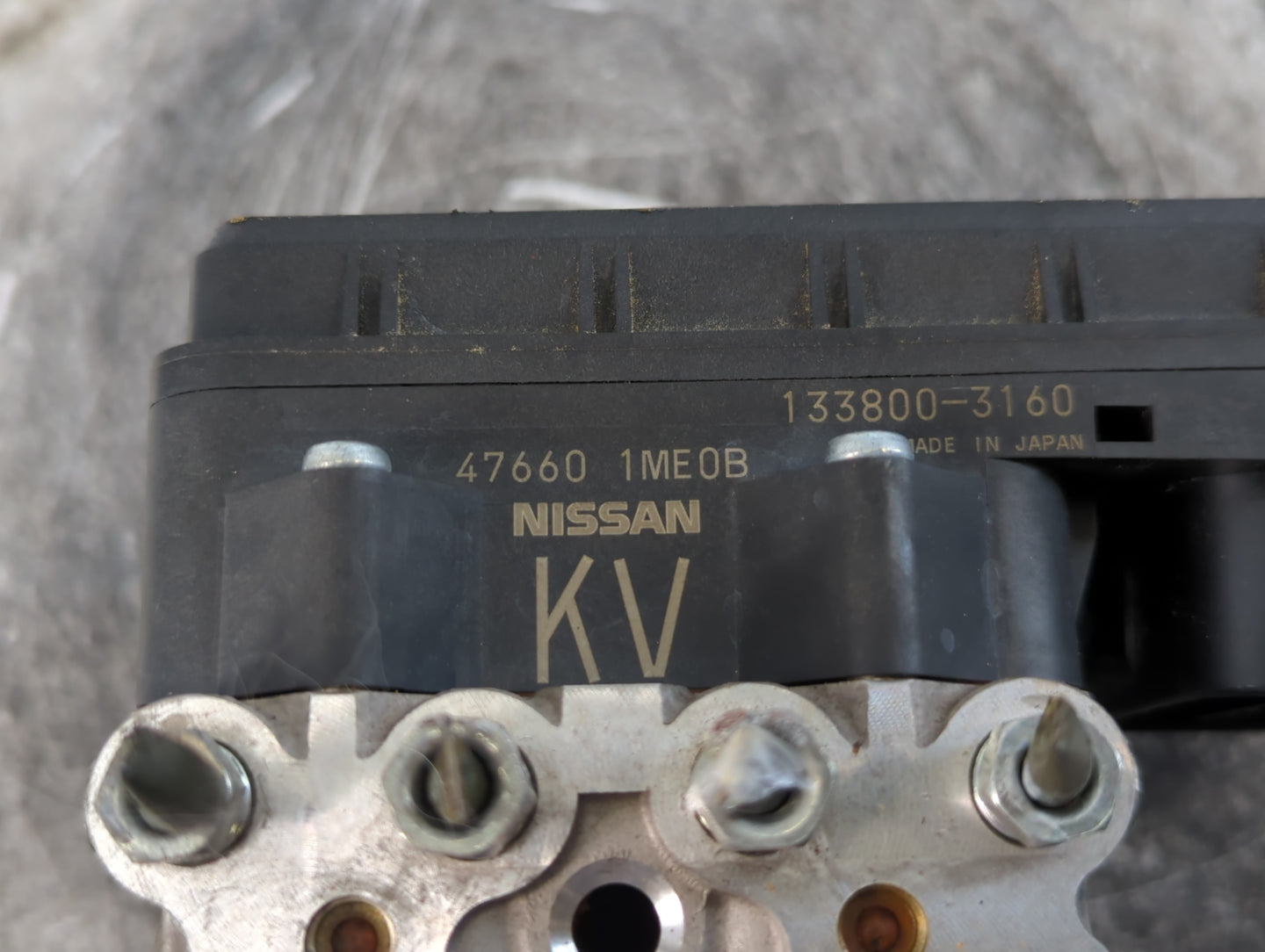 2013 Infiniti M37 ABS Pump Control Module Replacement P/N:47660 1ME0B Fits OEM Used Auto Parts - Oemusedautoparts1.com