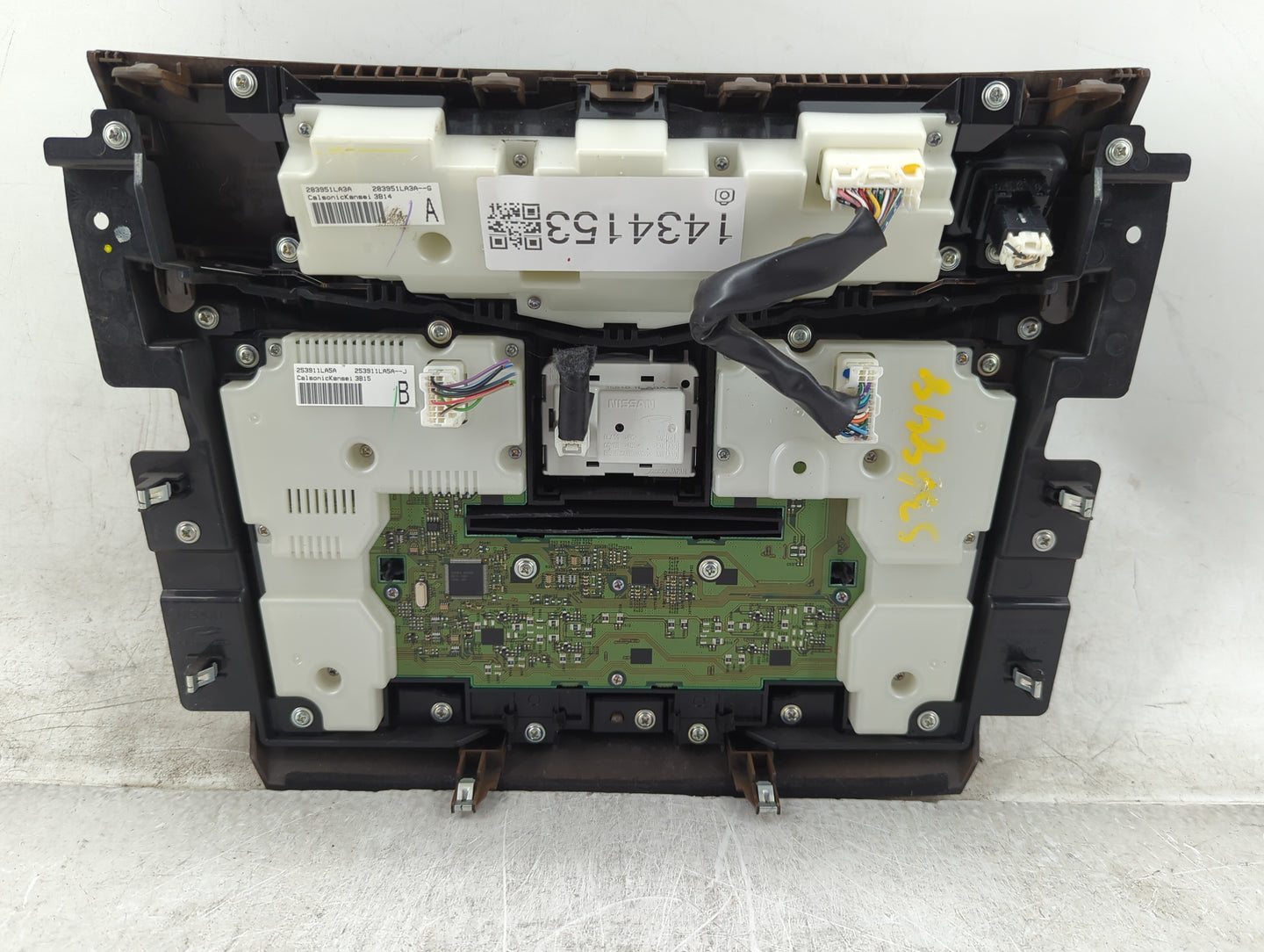 2011-2013 Infiniti Qx56 Radio AM FM Cd Player Receiver Replacement P/N:283951LA3A 253911LA5A Fits OEM Used Auto Parts - Oemu
