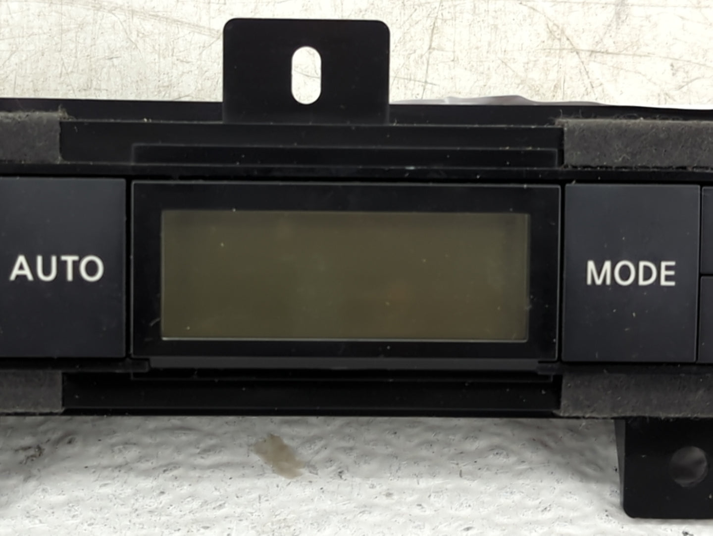 2011-2013 Infiniti Qx56 Climate Control Module Temperature AC/Heater Replacement P/N:27511 1LK0A Fits OEM Used Auto Parts - 