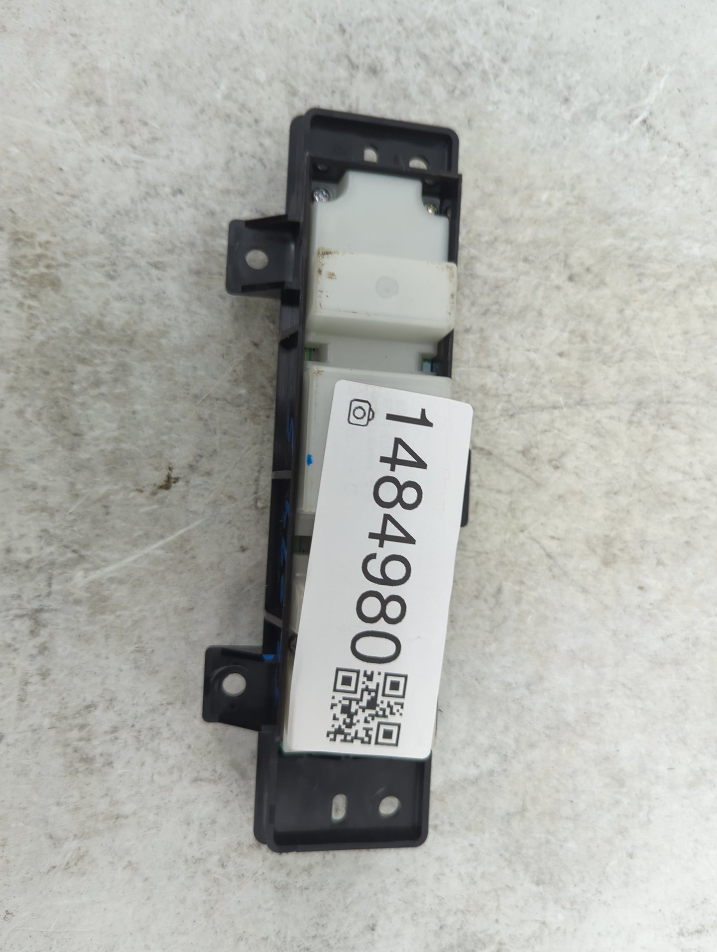 2011-2013 Infiniti Qx56 Climate Control Module Temperature AC/Heater Replacement Fits OEM Used Auto Parts - Oemusedautoparts