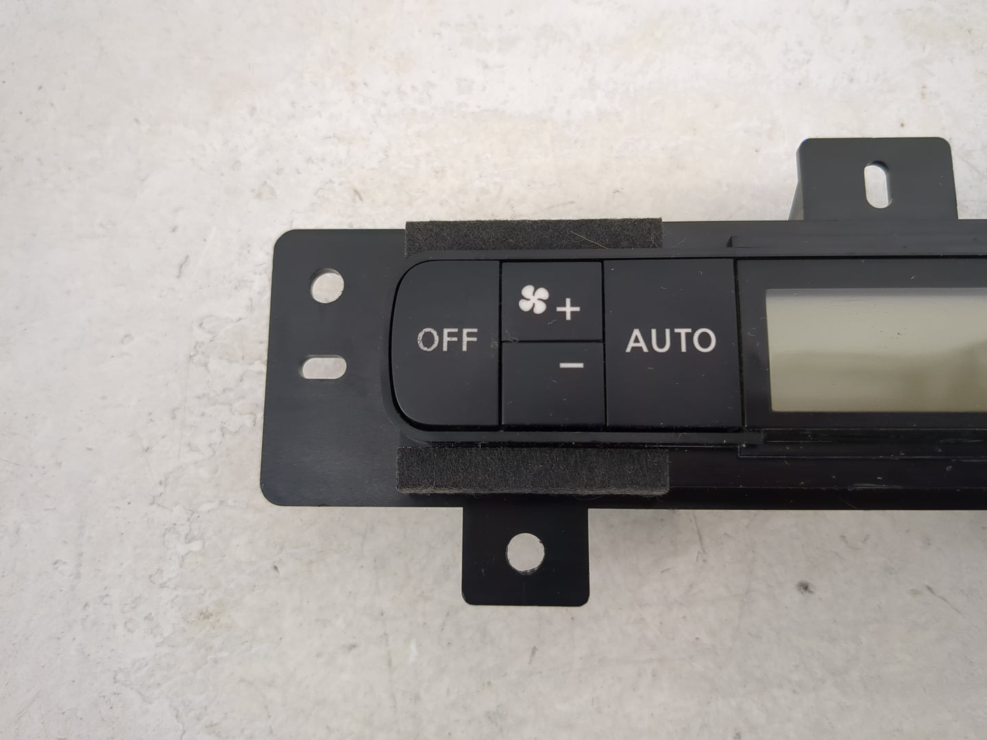 2011-2013 Infiniti Qx56 Climate Control Module Temperature AC/Heater Replacement Fits OEM Used Auto Parts - Oemusedautoparts