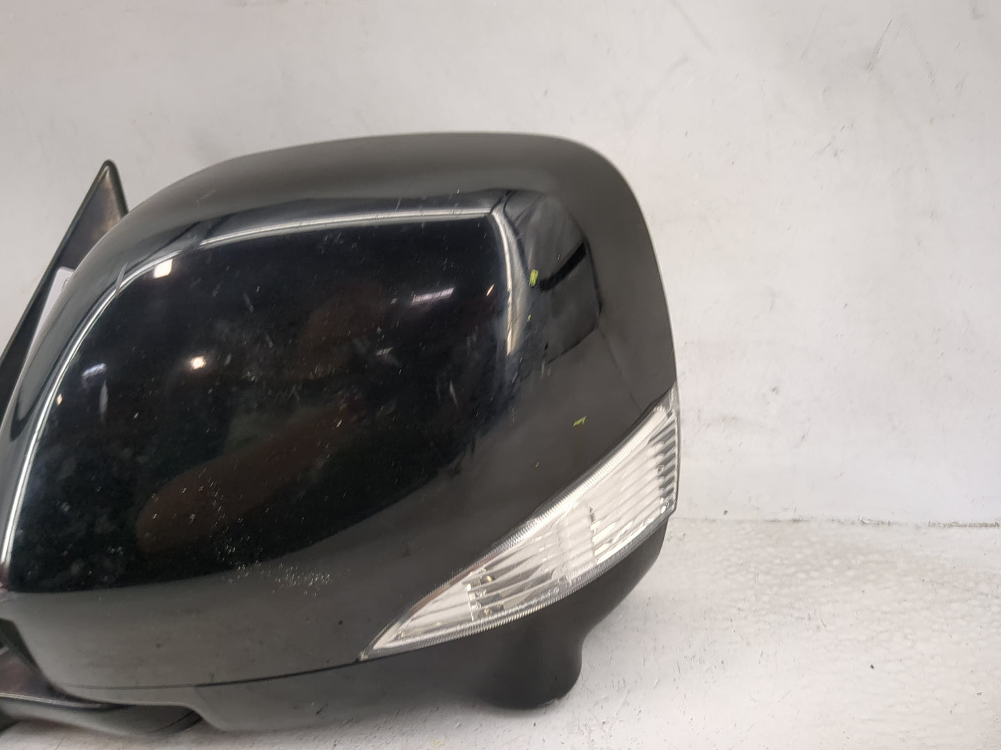 2013 Infiniti Qx56 Driver Side View Mirror - Left Door Mirror OEM Used - Oemusedautoparts1.com