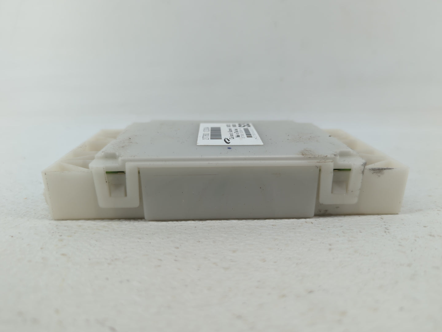 2013 Infiniti Qx56 27760 1ZS3A AIR CONDITIONER AMPLIFIER MODULE - Oemusedautoparts1.com