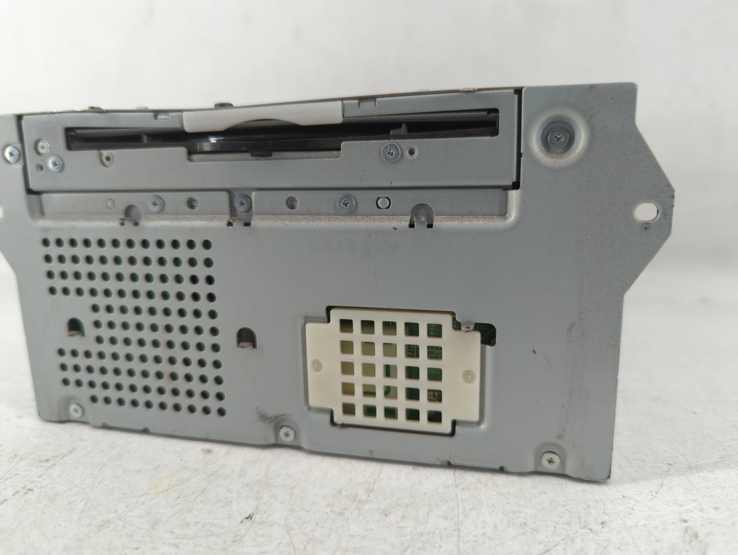 2013-2013 Infiniti Qx56 Am Fm Cd Player Radio Receiver - Oemusedautoparts1.com
