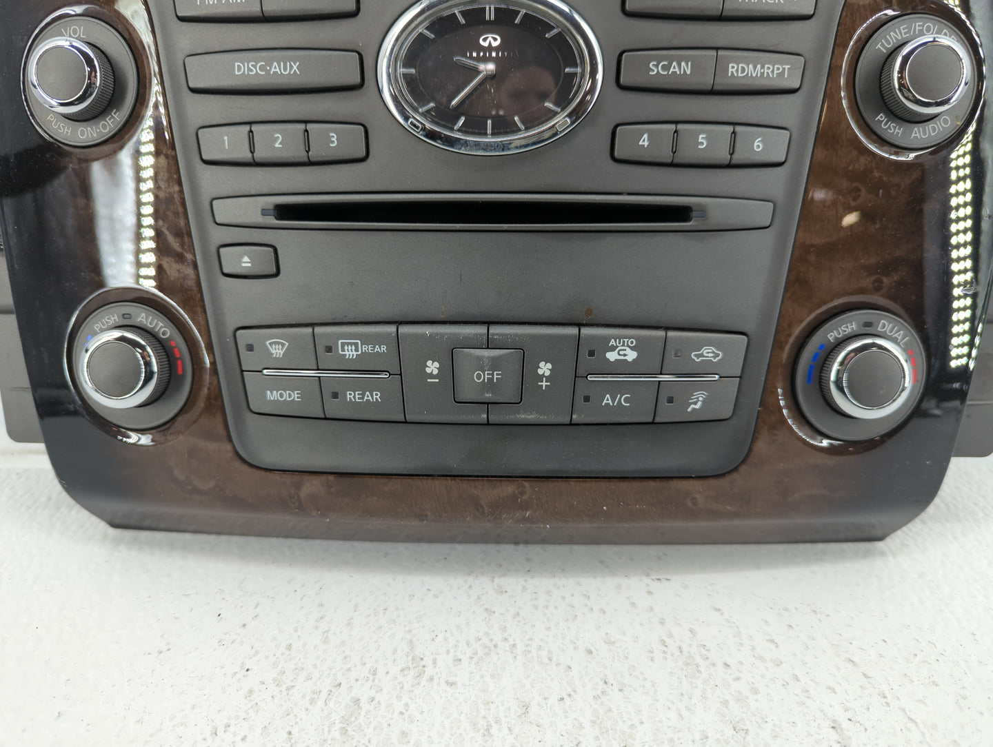 2011-2013 Infiniti Qx56 Am Fm Cd Player Radio Receiver - Oemusedautoparts1.com