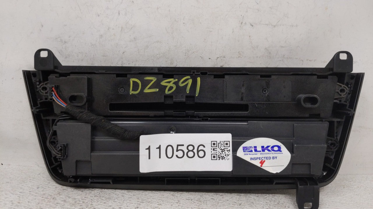 2003-2006 Jaguar S-type Am Fm Cd Player Radio Receiver - Oemusedautoparts1.com