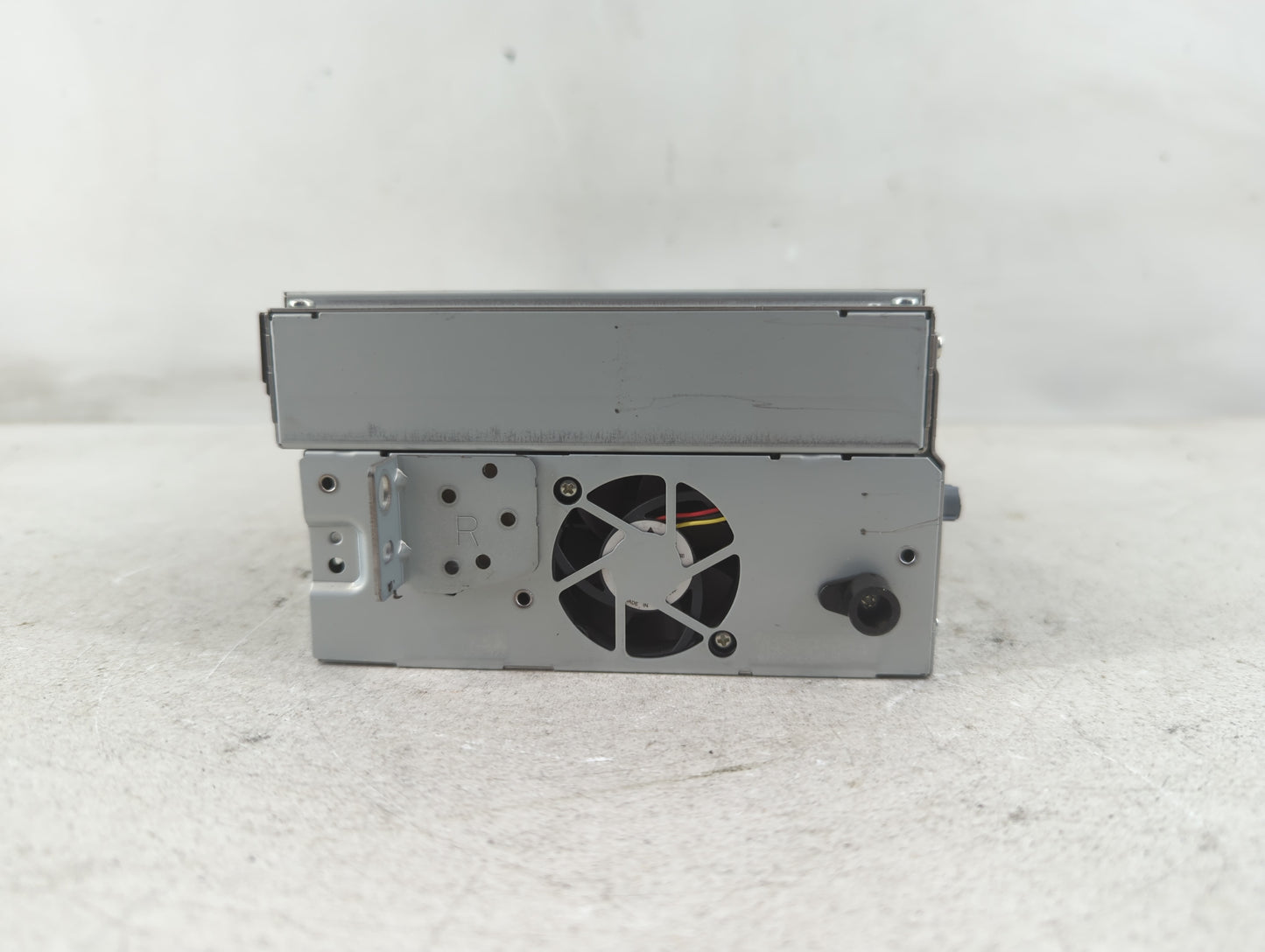 2012-2013 Jaguar Xf Radio AM FM Cd Player Receiver Replacement P/N:5064928AA 7 612 055 090 Fits Fits 2012 2013 OEM Used Auto