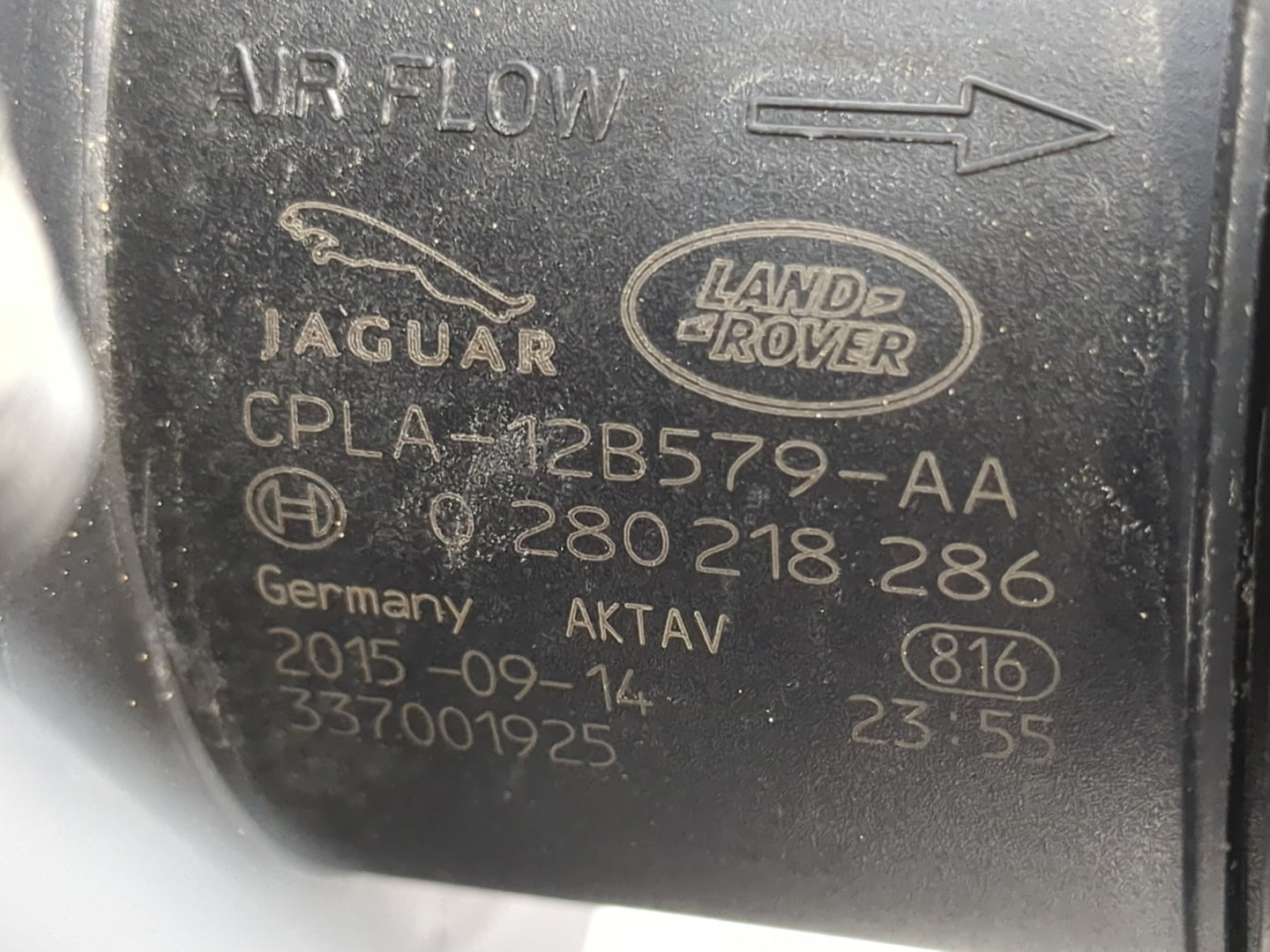2013 Jaguar Xf Air Cleaner Intake-duct Hose Tube - Oemusedautoparts1.com