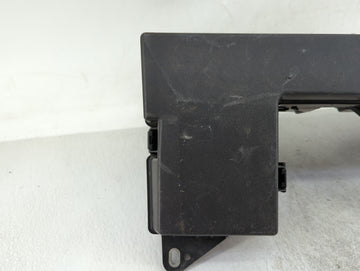 2013 Jaguar Xf Fusebox Fuse Box Panel Relay Module P/N:8X2T-14A003-AB 7154-7259-30 Fits OEM Used Auto Parts