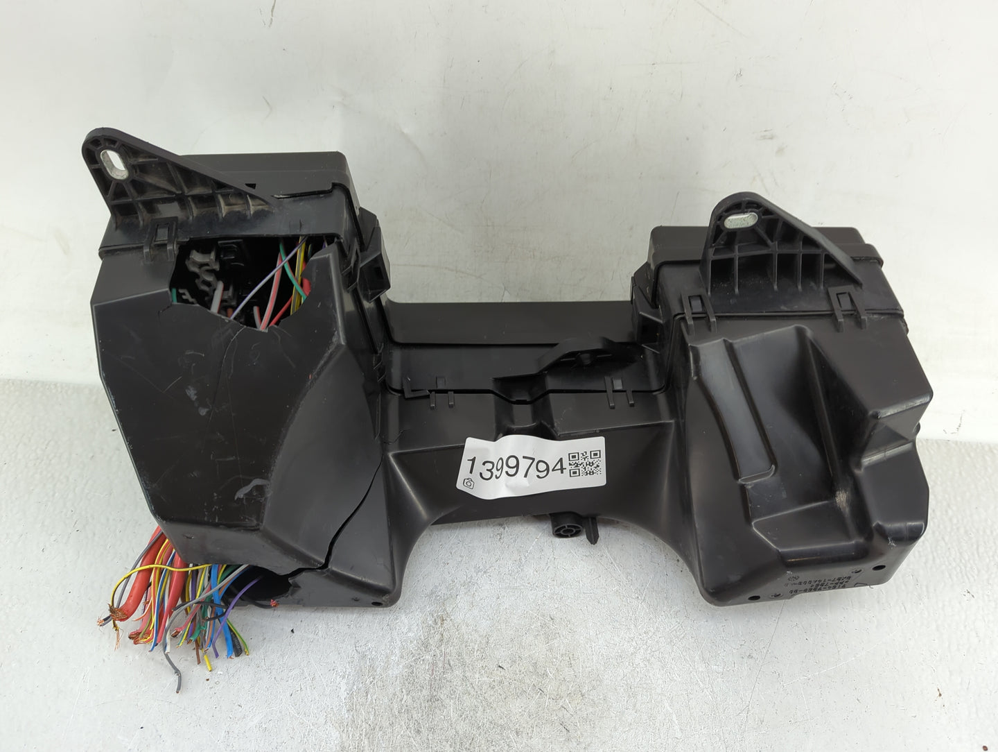 2013 Jaguar Xf Fusebox Fuse Box Panel Relay Module P/N:8X2T-14A003-AB 7154-7259-30 Fits OEM Used Auto Parts - Oemusedautopar