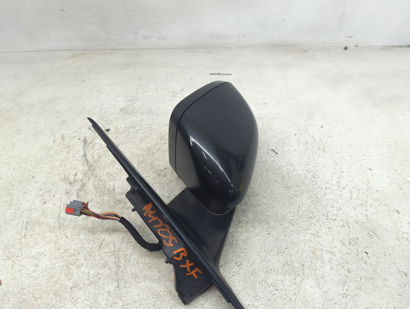 2010-2015 Jaguar Xf Driver Side View Mirror - Left Door Mirror OEM Used - Oemusedautoparts1.com