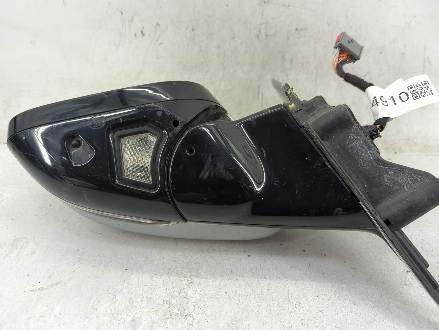 2010-2015 Jaguar Xf Driver Side View Mirror - Left Door Mirror OEM Used - Oemusedautoparts1.com