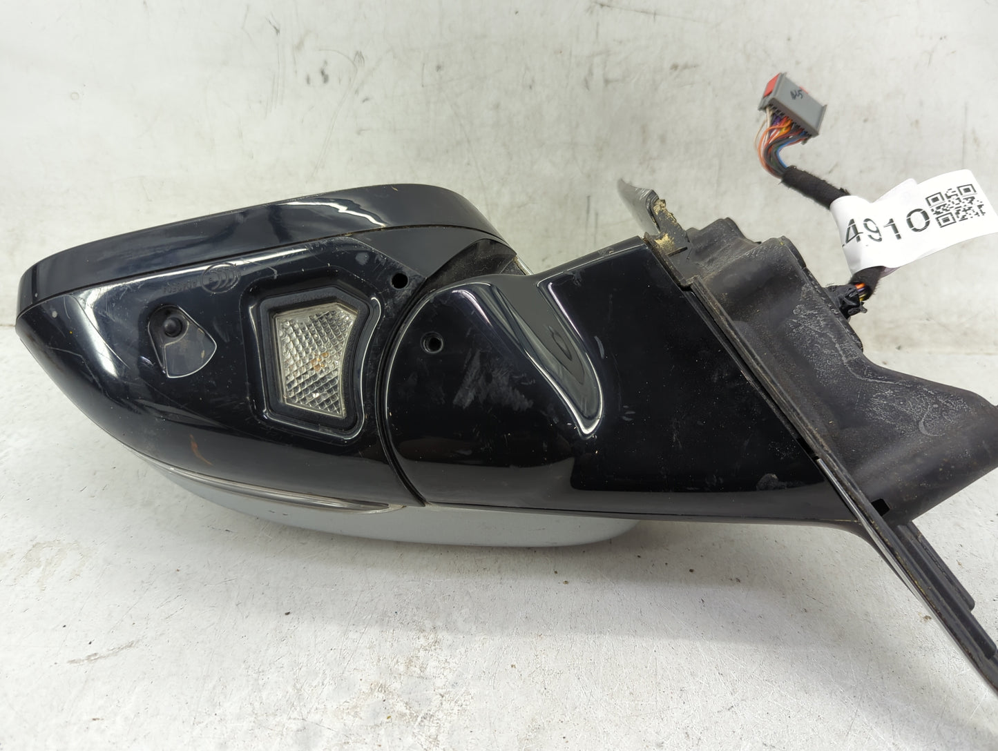 2010-2015 Jaguar Xf Driver Side View Mirror - Left Door Mirror OEM Used - Oemusedautoparts1.com