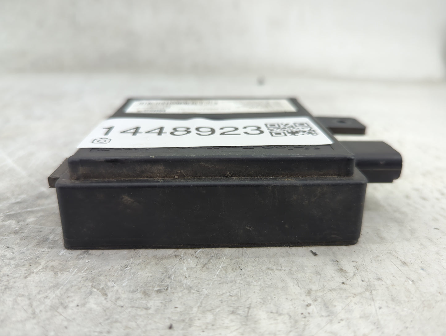 2013-2015 Jaguar Xf Body Control Module Bcm Inner Cabin Fuse Box - Oemusedautoparts1.com
