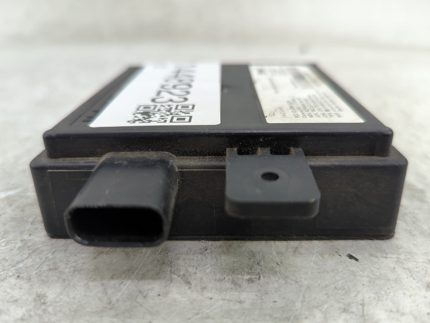 2013-2015 Jaguar Xf Body Control Module Bcm Inner Cabin Fuse Box - Oemusedautoparts1.com