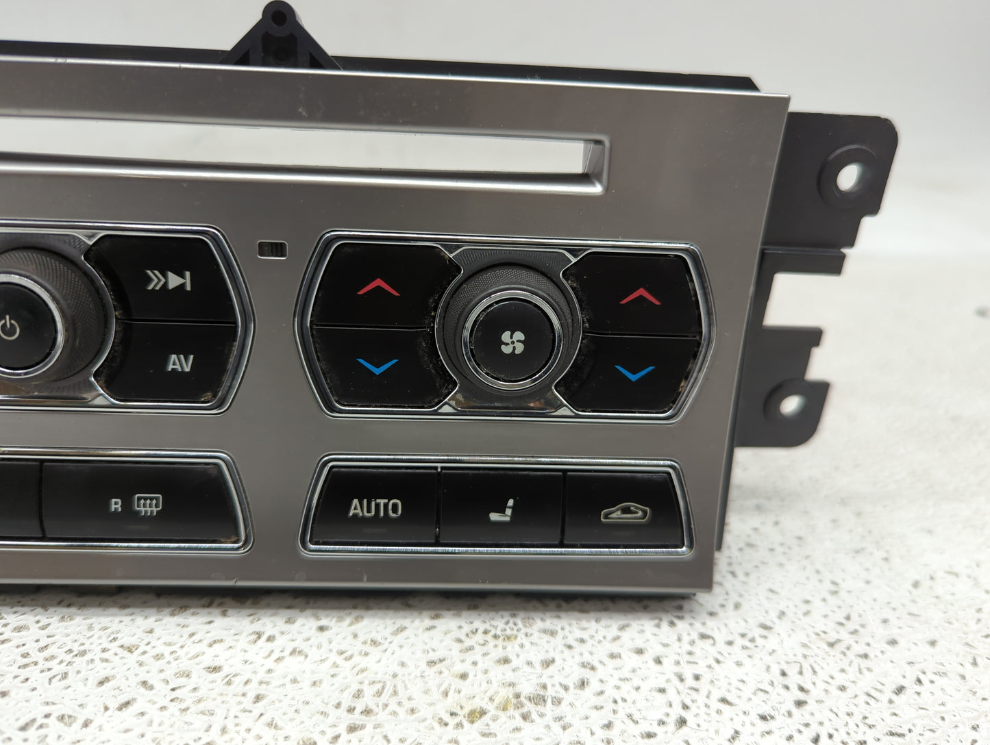 2013 Jaguar Xf Climate Control Module Temperature AC/Heater Replacement P/N:CX23-18C858-CD J6R3A Fits OEM Used Auto Parts - 