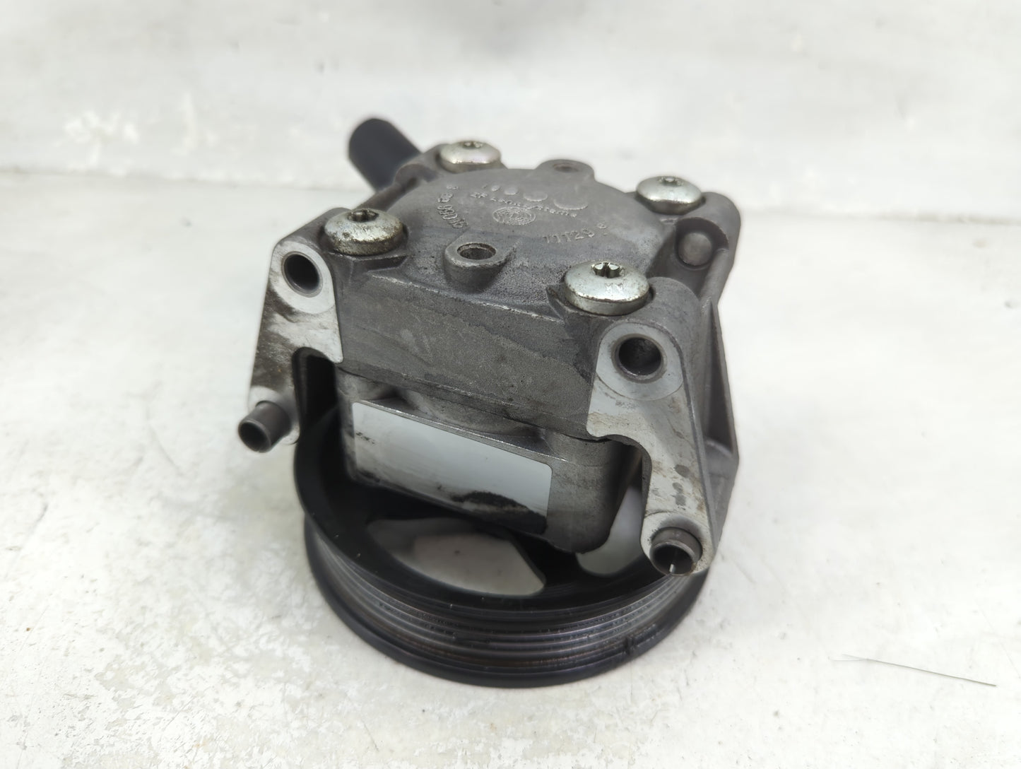 2013-2015 Jaguar Xf Power Steering Column Pump Oem 1467000 - Oemusedautoparts1.com