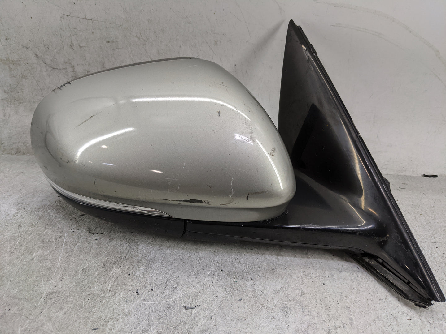 2010-2015 Jaguar Xf Passenger Side View Mirror - Right Door Mirror OEM Used - Oemusedautoparts1.com