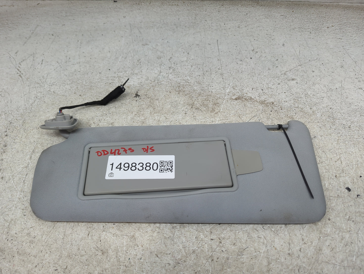 2013 Jaguar Xf Sun Visor Shade Replacement Driver Left Mirror Fits OEM Used Auto Parts - Oemusedautoparts1.com