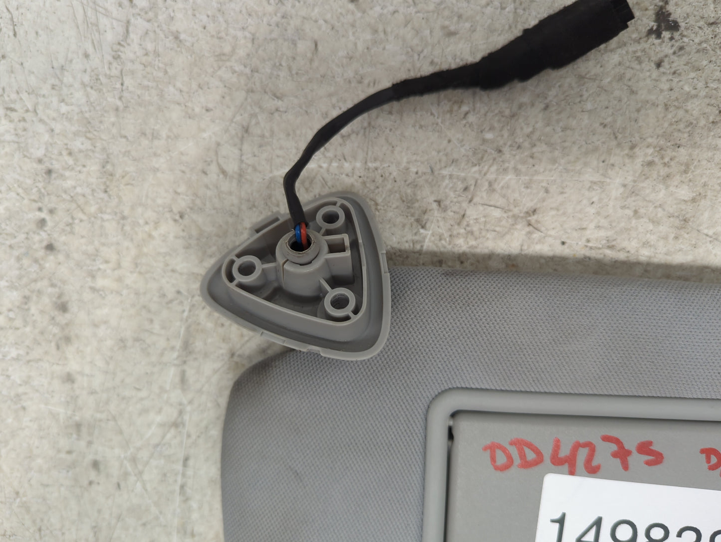 2013 Jaguar Xf Sun Visor Shade Replacement Driver Left Mirror Fits OEM Used Auto Parts - Oemusedautoparts1.com