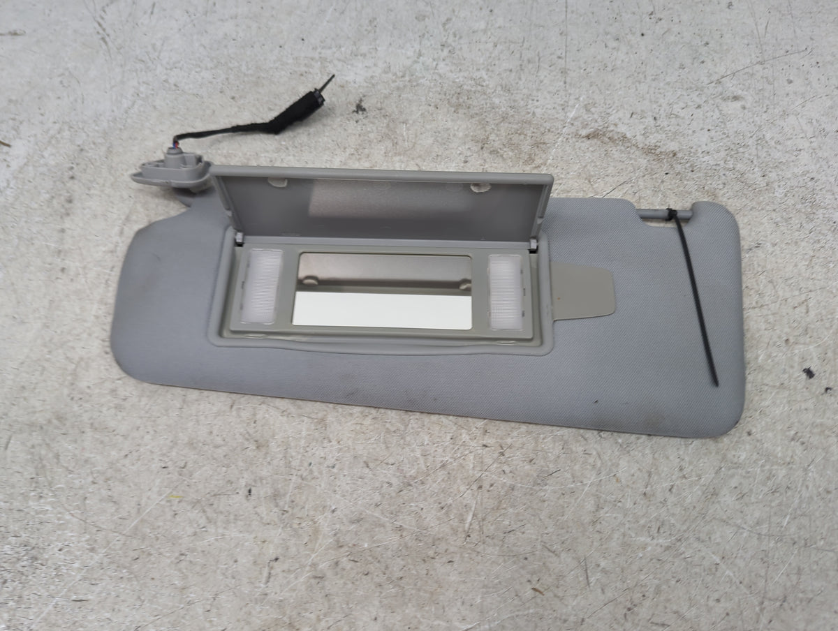 2013 Jaguar Xf Sun Visor Shade Replacement Driver Left Mirror Fits OEM Used Auto Parts - Oemusedautoparts1.com