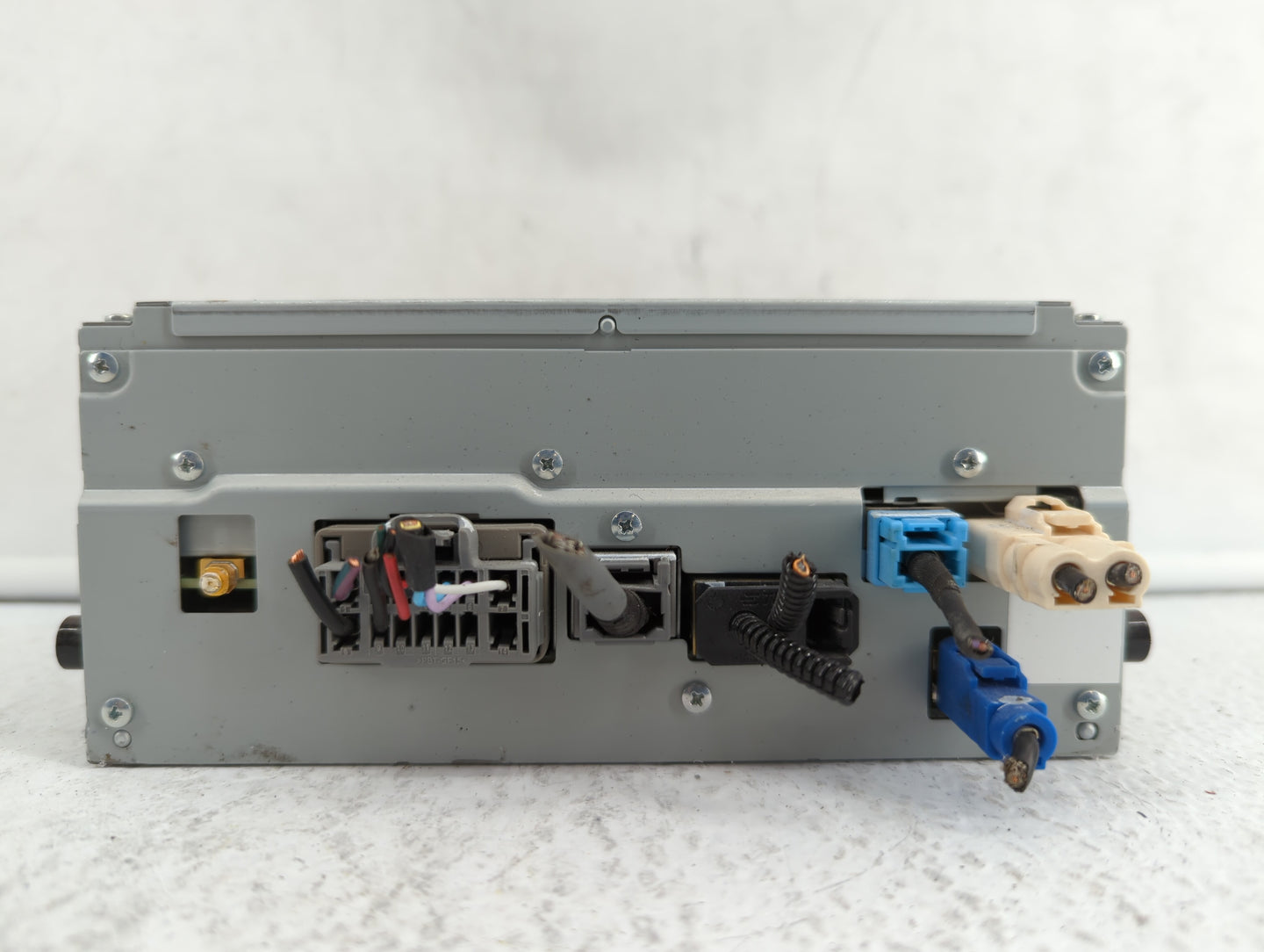 2012-2013 Jaguar Xf Am Fm Cd Player Radio Receiver - Oemusedautoparts1.com