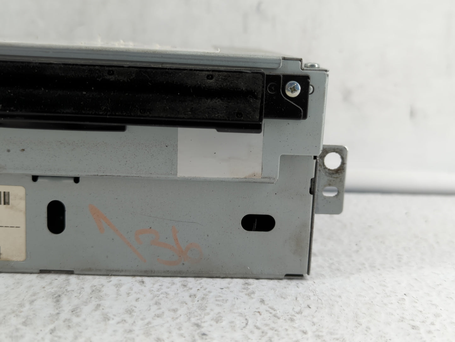 2012-2013 Jaguar Xf Am Fm Cd Player Radio Receiver - Oemusedautoparts1.com
