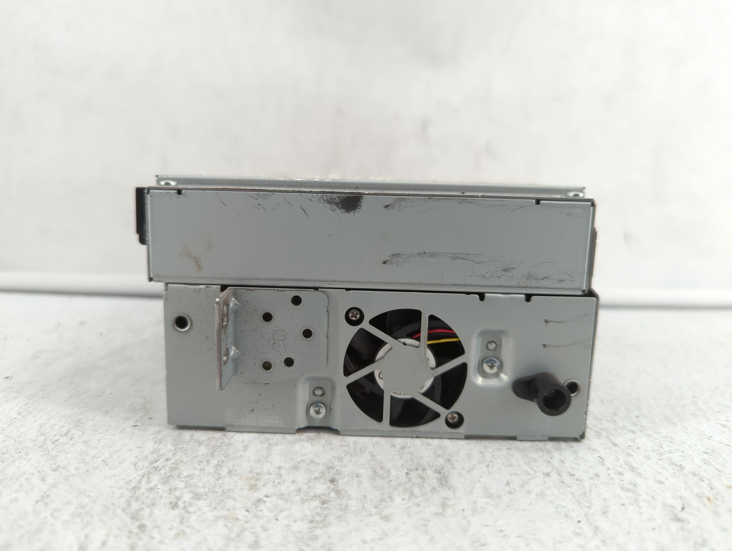 2012-2013 Jaguar Xf Am Fm Cd Player Radio Receiver - Oemusedautoparts1.com