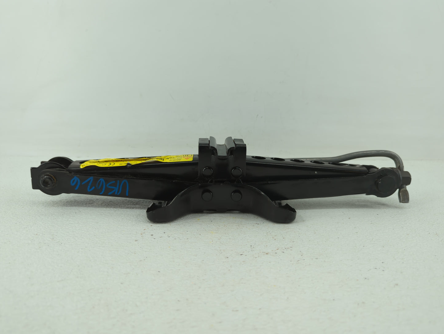 2013 Jaguar Xf Spare Scissor Car Jack Black - Oemusedautoparts1.com