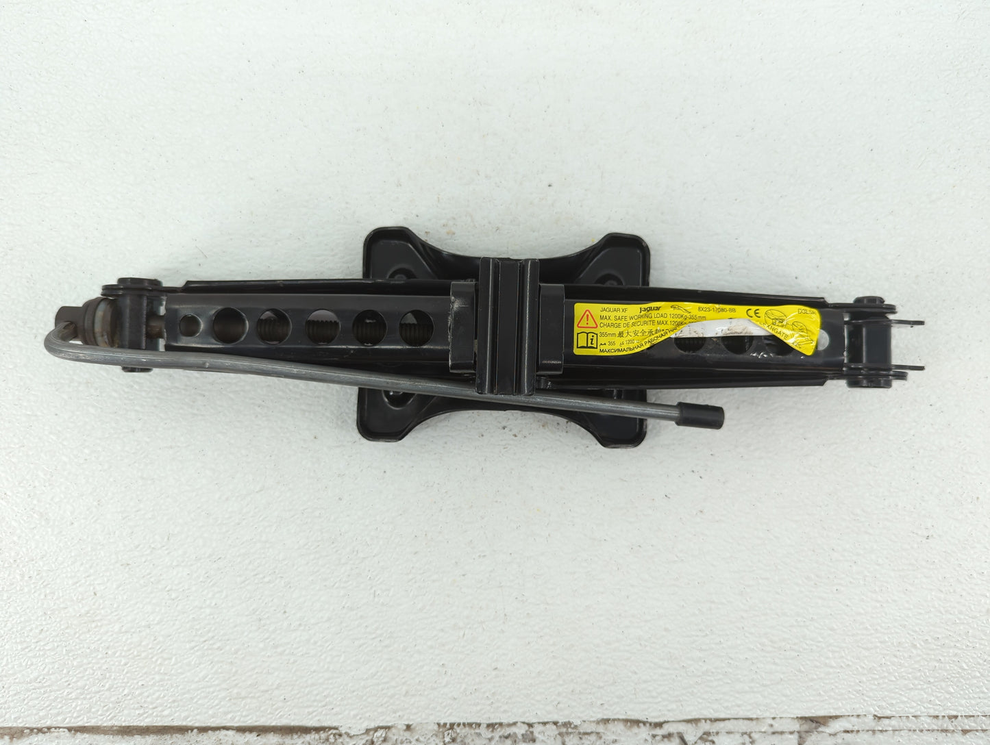 2013 Jaguar Xf Spare Scissor Car Jack Black - Oemusedautoparts1.com