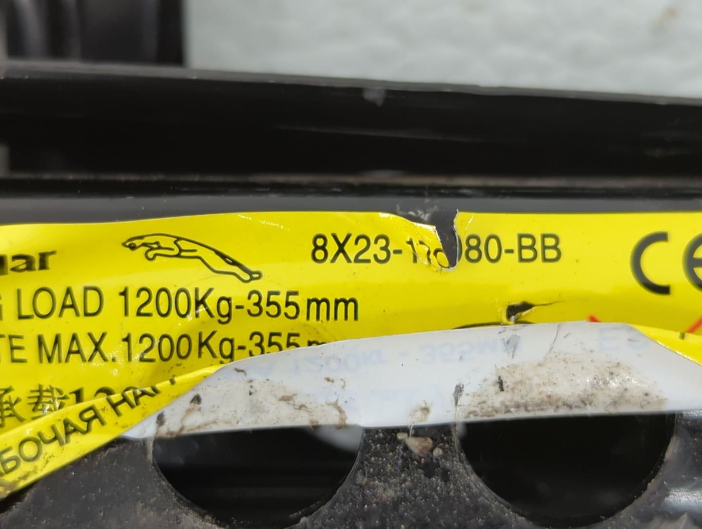 2013 Jaguar Xf Spare Scissor Car Jack Black - Oemusedautoparts1.com