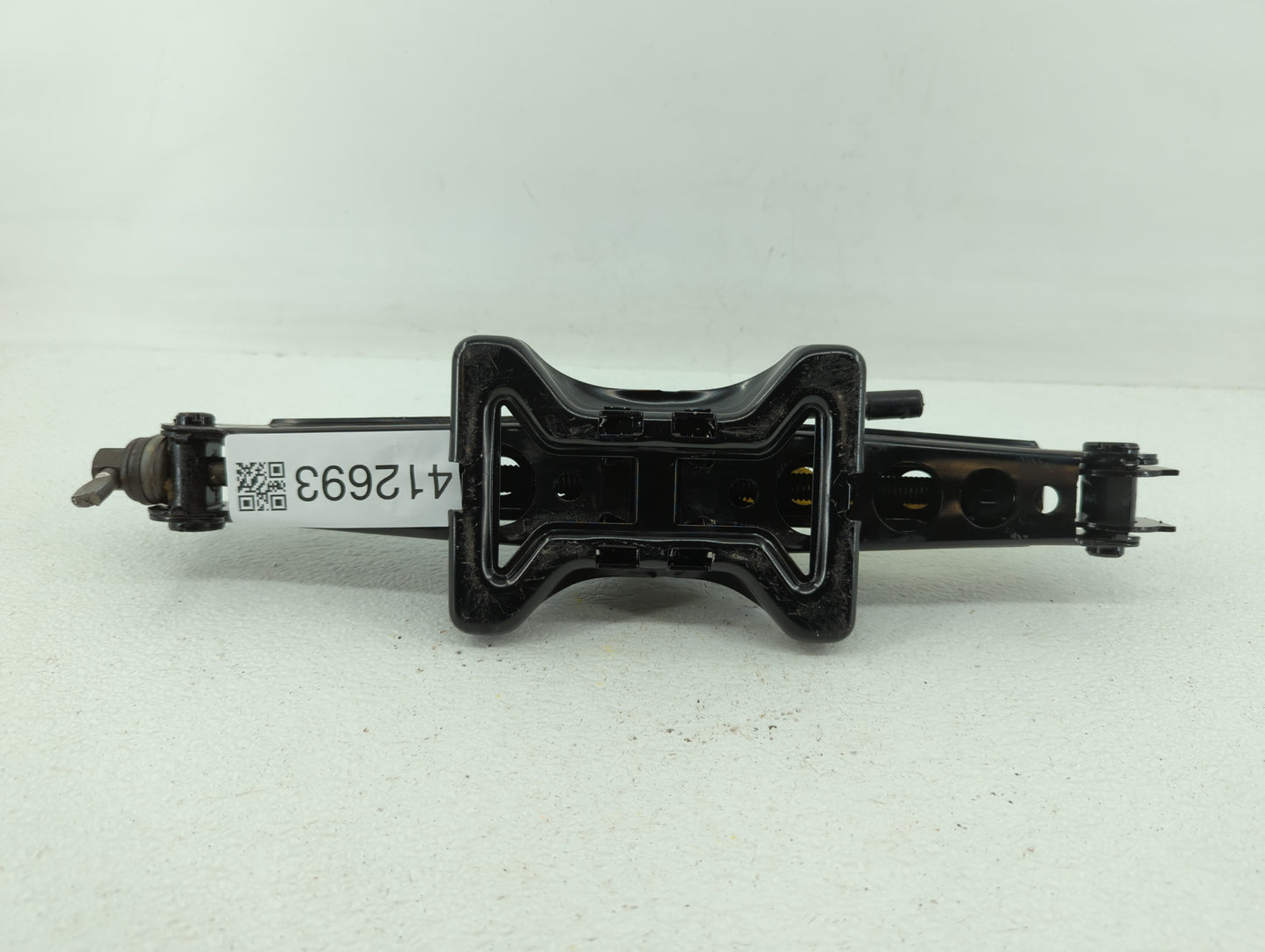 2013 Jaguar Xf Spare Scissor Car Jack Black - Oemusedautoparts1.com