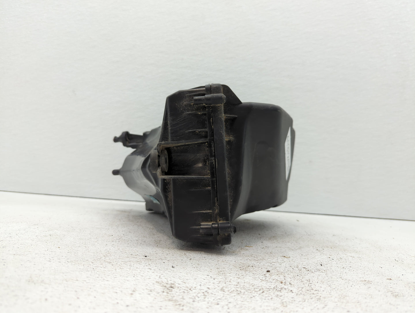 2013 Jaguar Xf Air Cleaner Intake-duct Hose Tube - Oemusedautoparts1.com